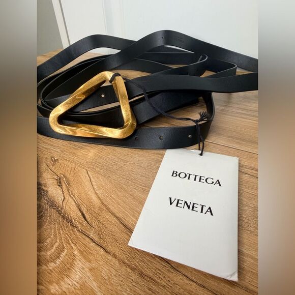 NWT ✨ BOTTEGA VENETA Grasp Black | Gold Tone Twisted Buckle Double Strap Sz LG